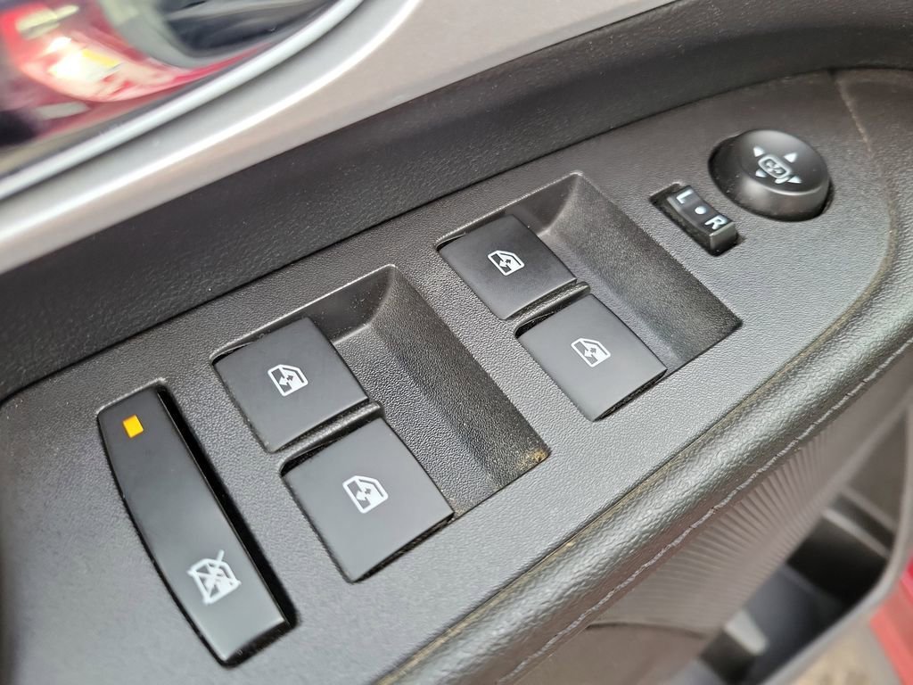 Used 2017 Chevrolet Equinox LT w/ Convenience Package FWD image 17