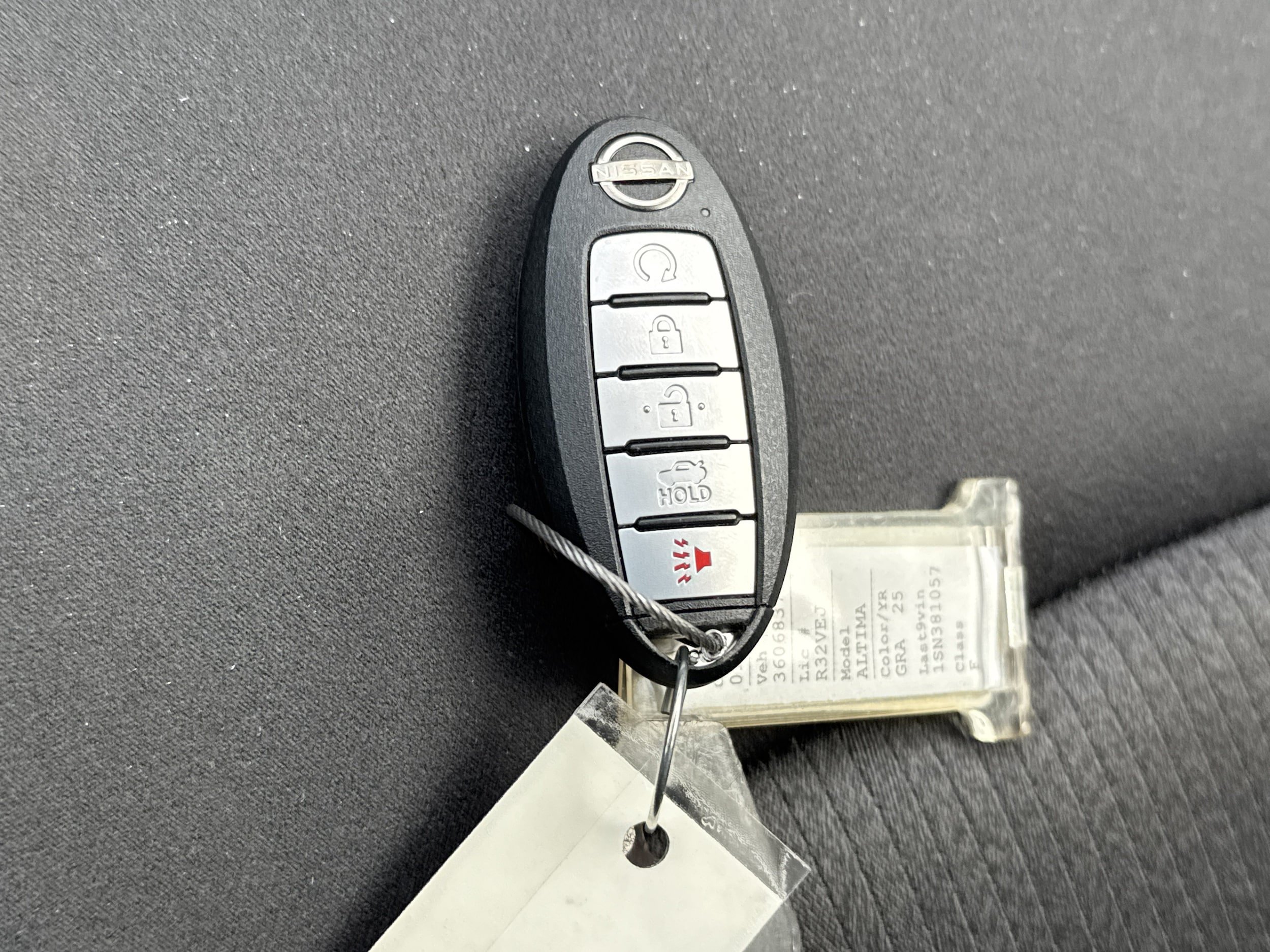 Used 2025 Nissan Altima 2.5 SV FWD image 33