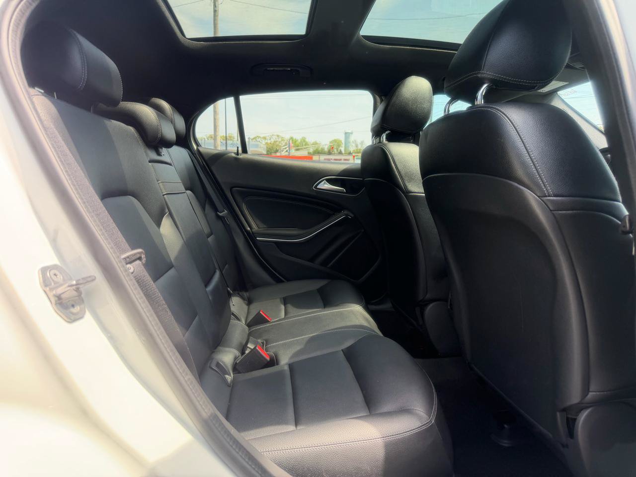 Used 2020 Mercedes-Benz GLA 250 4MATIC image 22