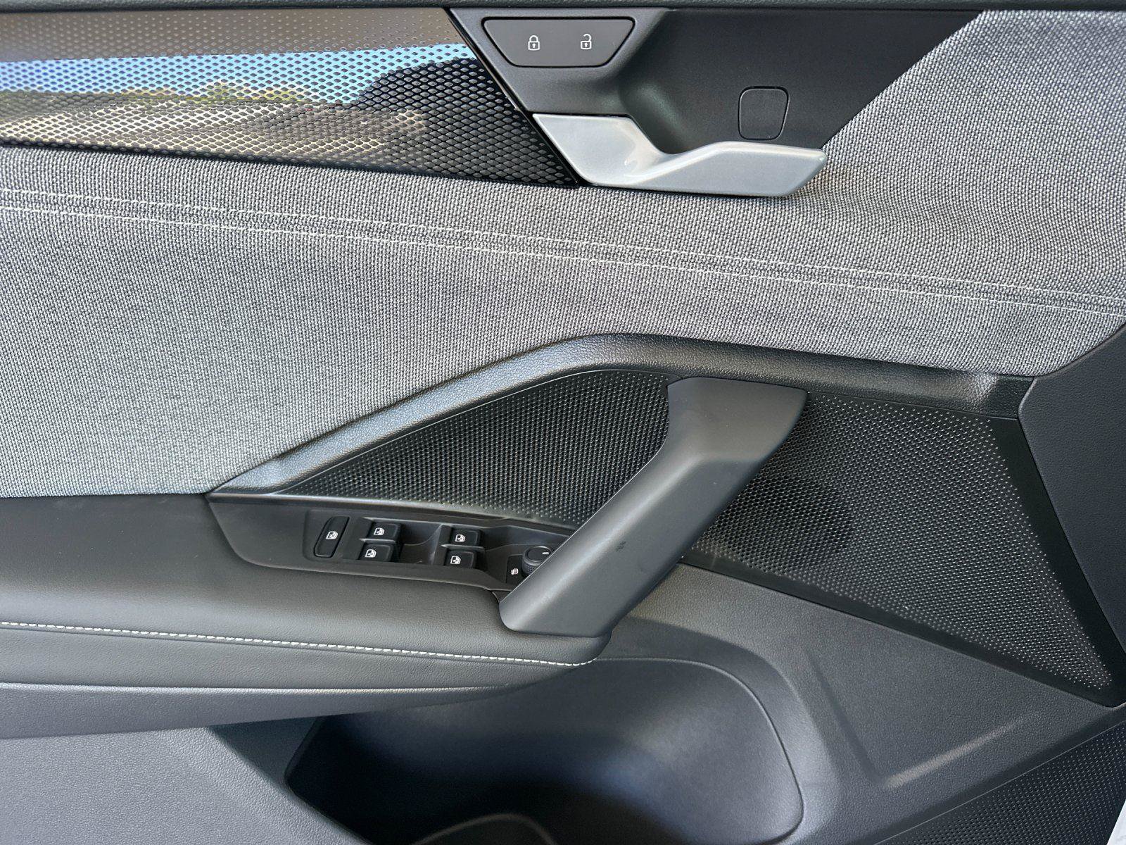 New 2026 Volkswagen Tiguan S AWD/4WD image 10