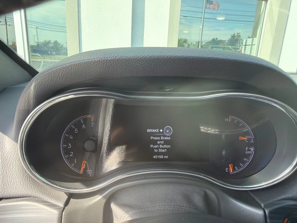 Used 2021 Jeep Grand Cherokee Laredo X RWD image 6