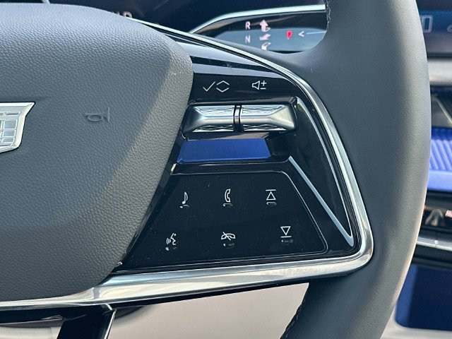 New 2027 Cadillac Optiq Sport w/ LPO, Floor Liner Package AWD/4WD image 6