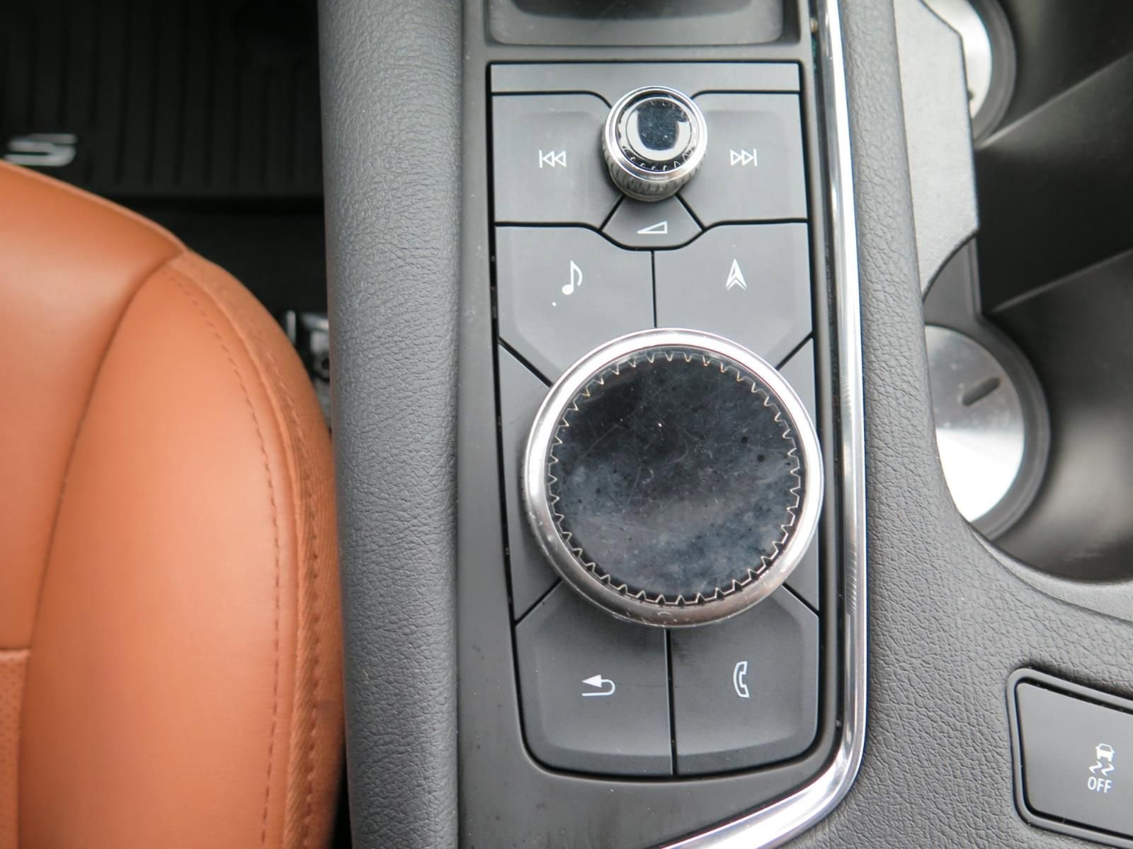 Used 2023 Cadillac XT5 Premium Luxury image 14