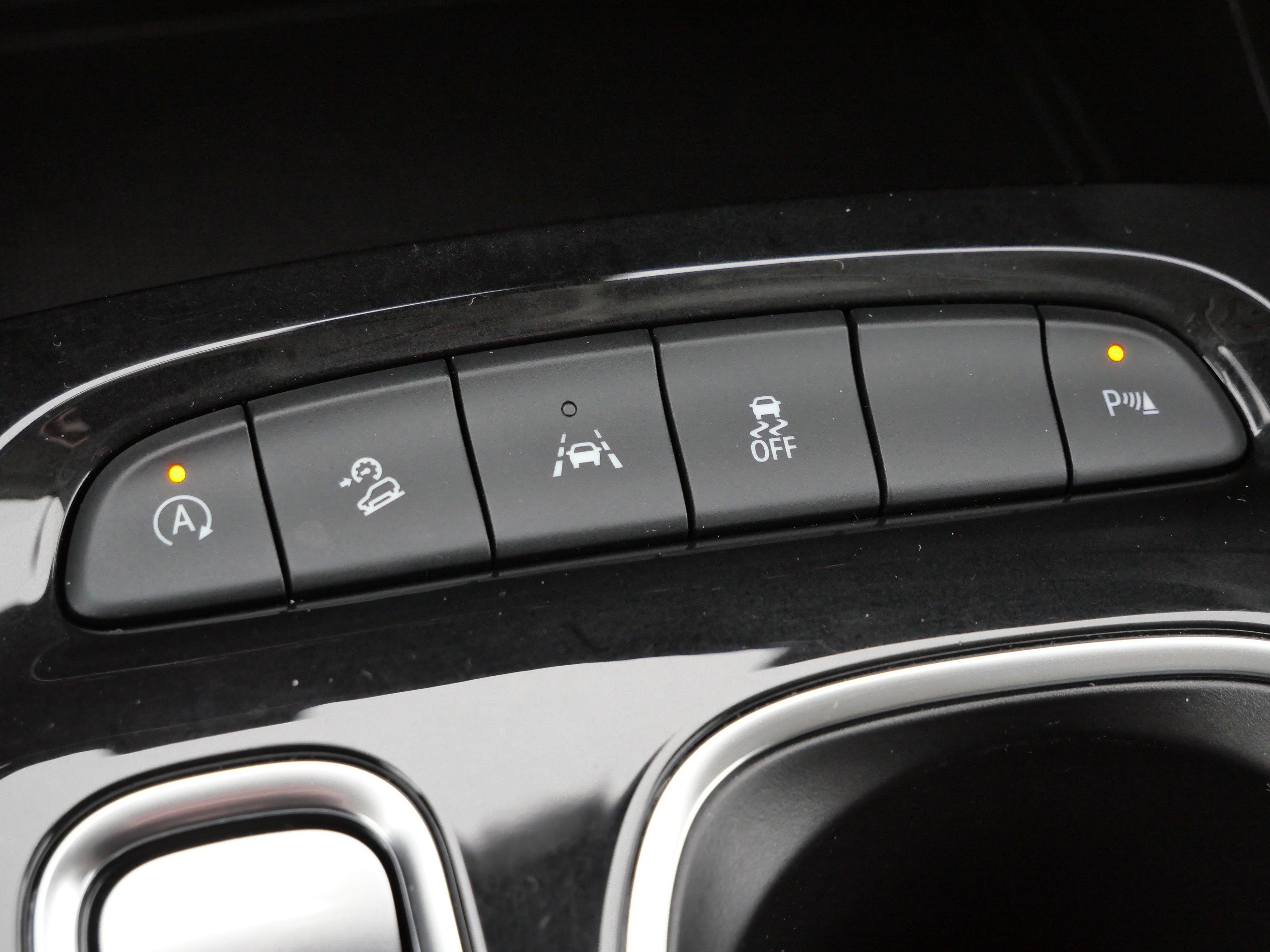 Used 2023 Buick Envision Essence image 27