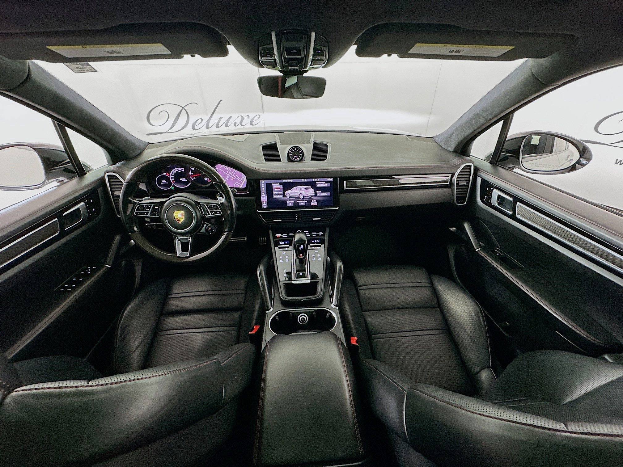 Used 2021 Porsche Cayenne Turbo image 19