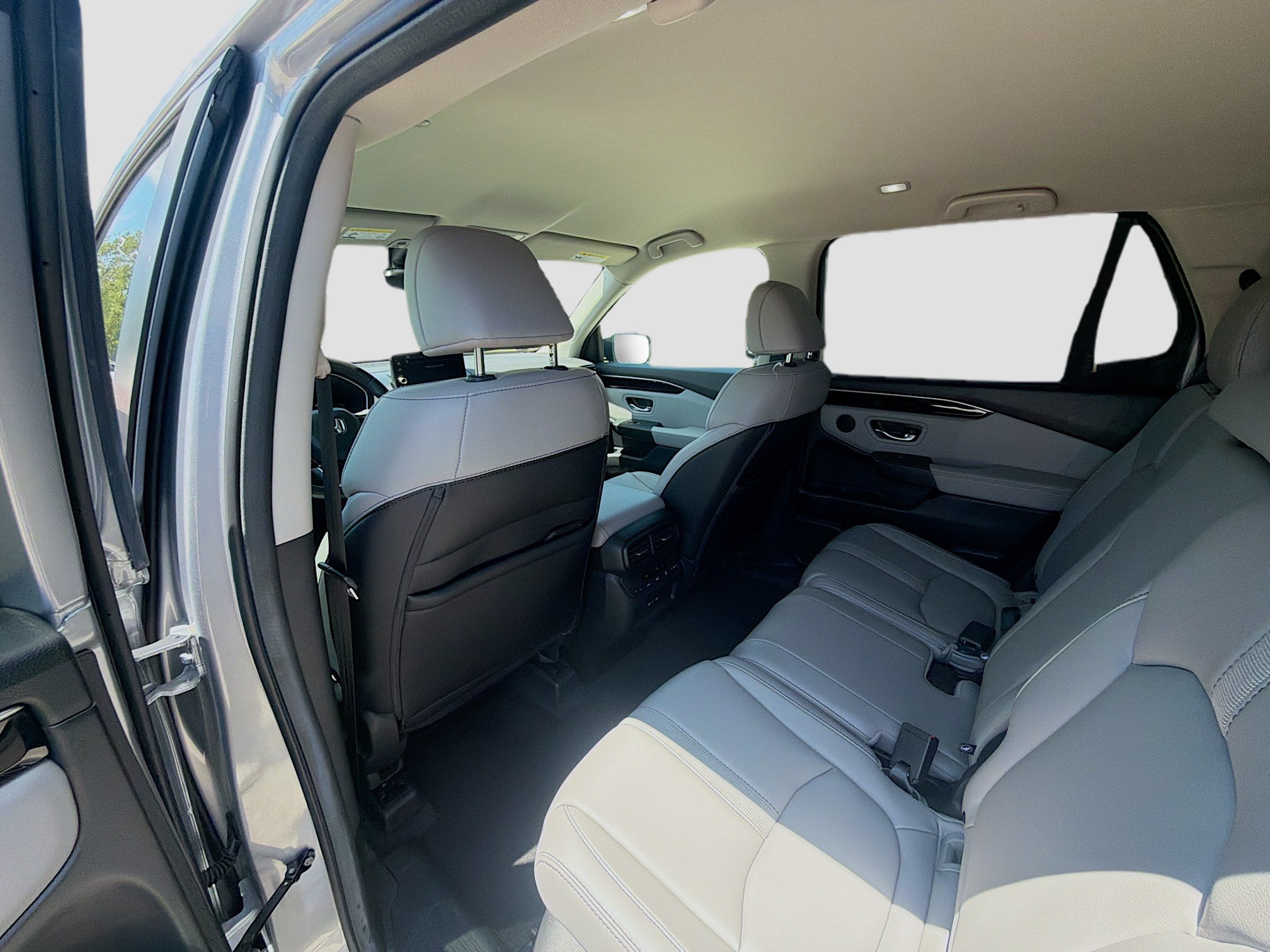 Used 2025 Honda Pilot EX-L image 22