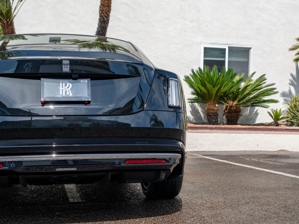 New 2026 Rolls-Royce Spectre image 34