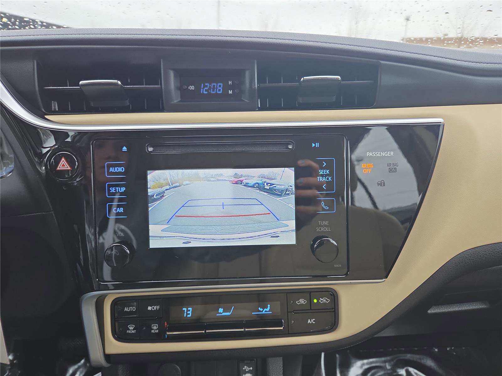 Used 2017 Toyota Corolla LE image 19