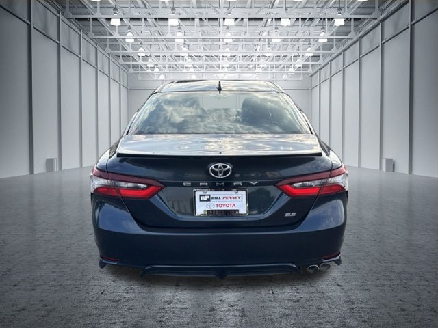 Used 2021 Toyota Camry SE FWD image 4