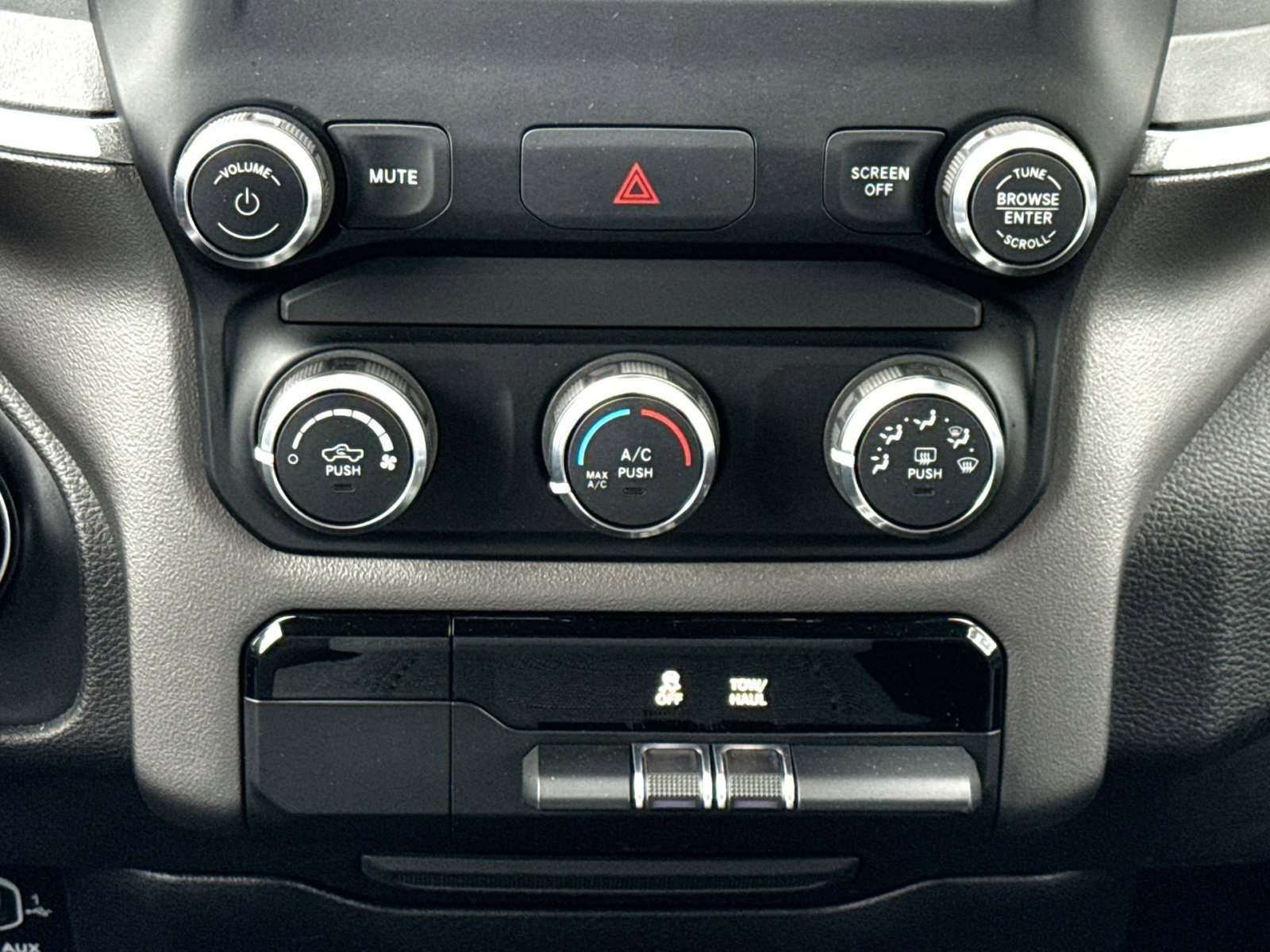 Used 2019 RAM 1500 Big Horn AWD/4WD image 21