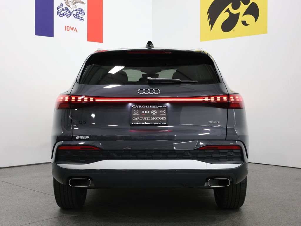 Used 2025 Audi Q5 Premium w/ 19" Wheel Package AWD/4WD image 11