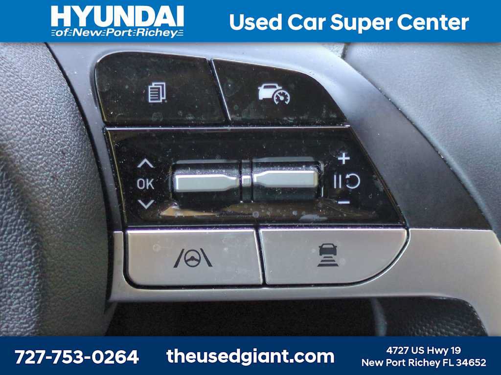 Certified 2025 Hyundai Elantra Limited w/ Cargo Package FWD image 29