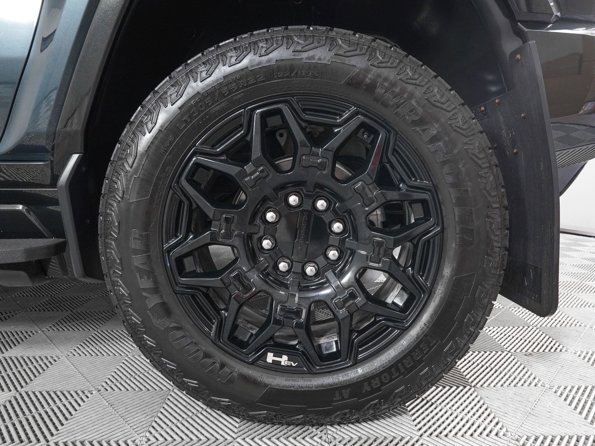 Used 2025 GMC Hummer EV 2X AWD/4WD image 35