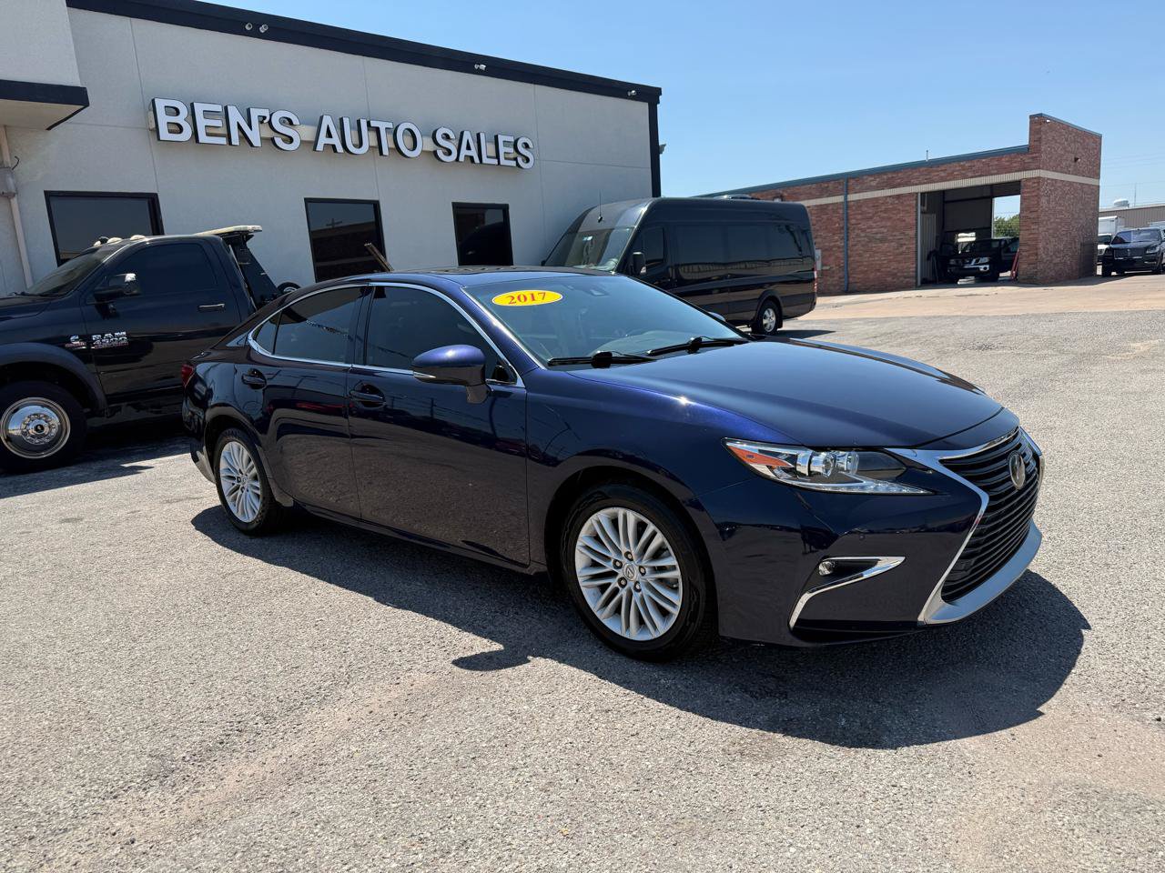 Used 2017 Lexus ES 350 w/ Premium Package FWD image 4