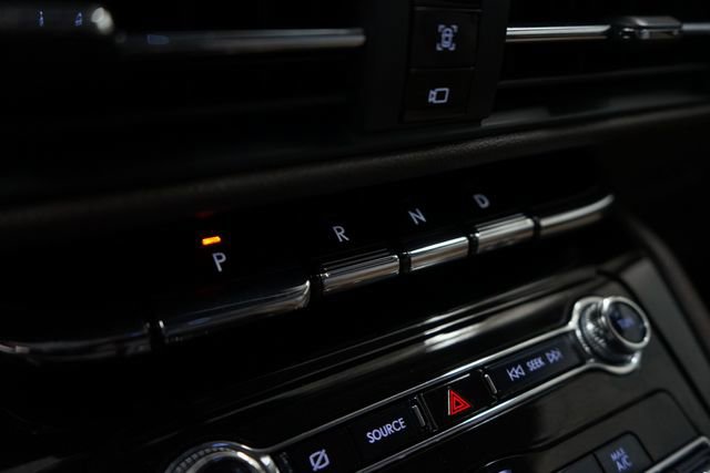 Used 2022 Lincoln Corsair AWD w/ Equipment Group 101A image 25