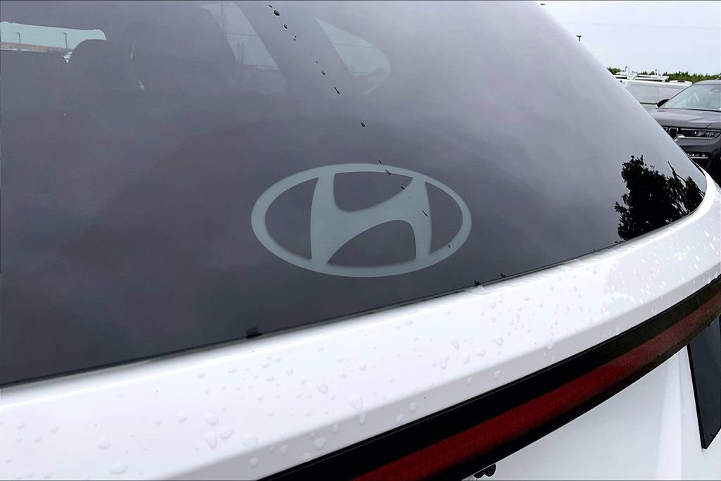Used 2025 Hyundai Tucson Limited FWD image 27