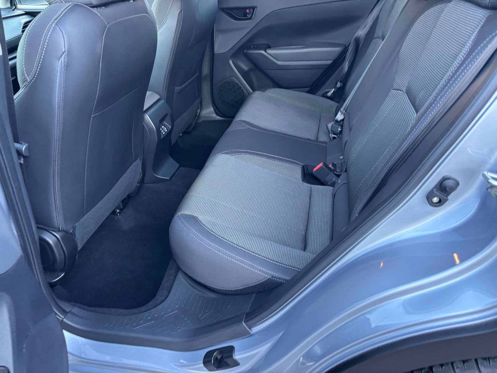 Used 2024 Subaru Crosstrek 2.0i Premium image 10