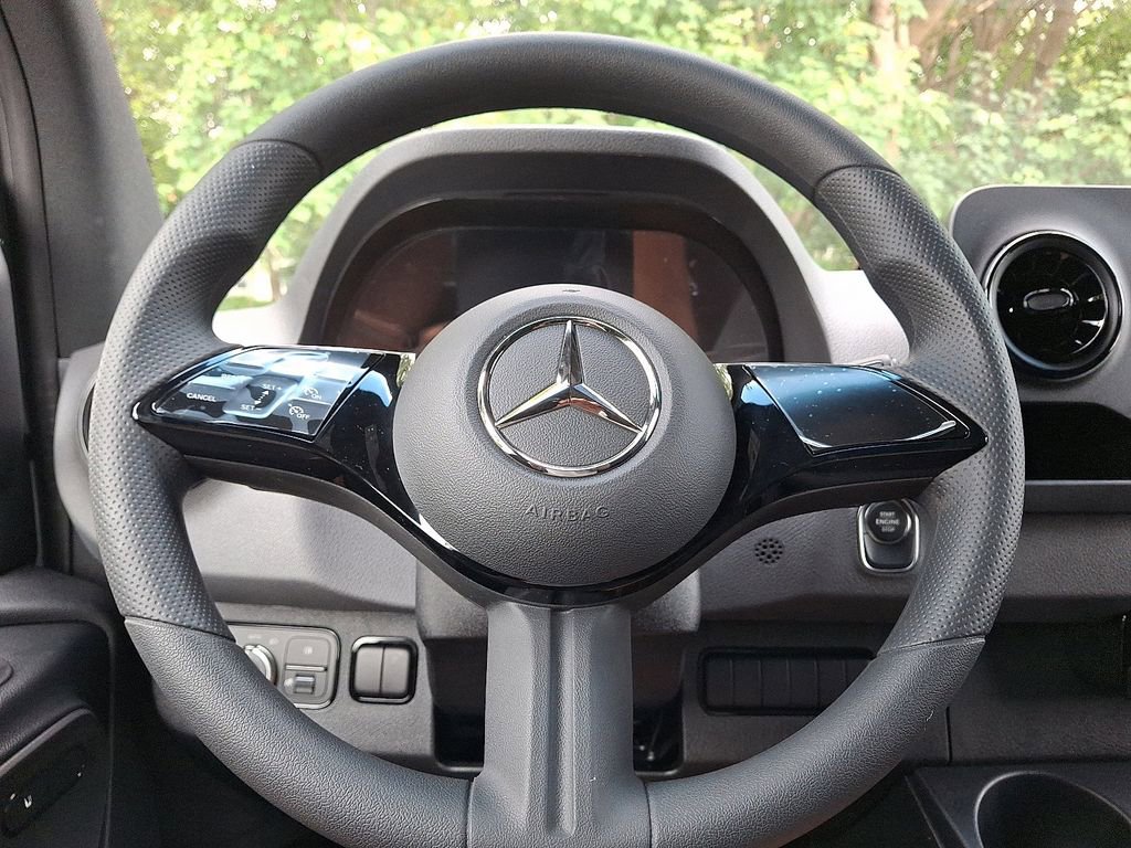New 2025 Mercedes-Benz Sprinter 2500 image 14