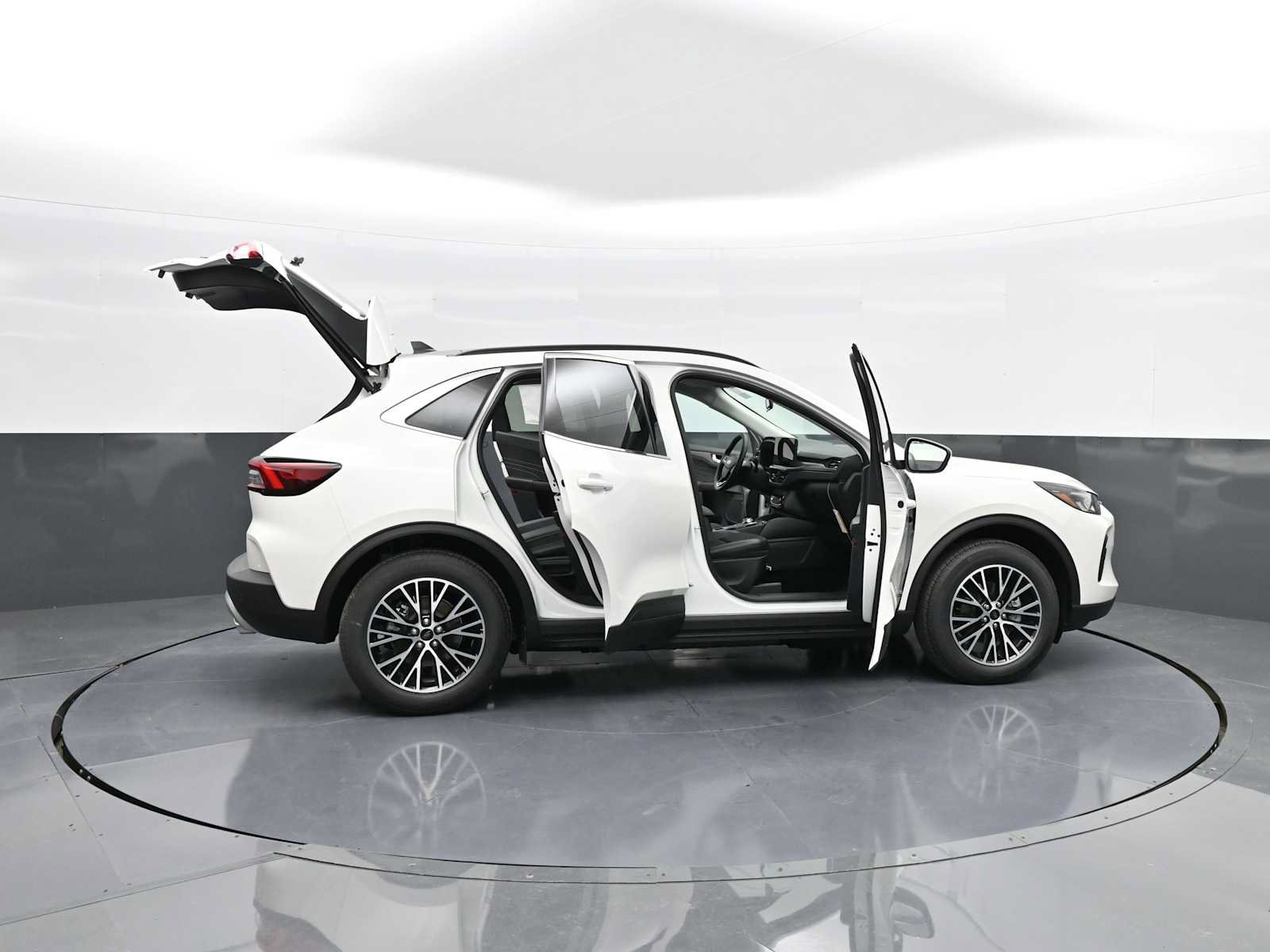 New 2025 Ford Escape SE FWD image 42