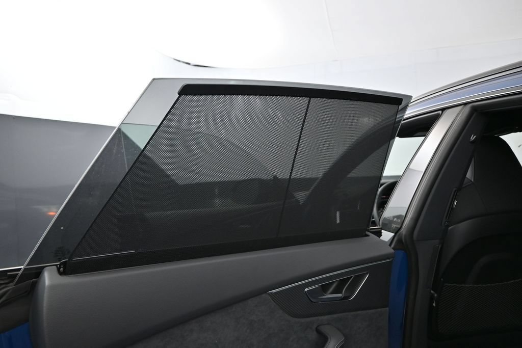 New 2026 Audi SQ8 Premium Plus AWD/4WD image 19
