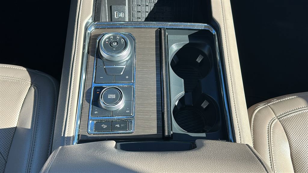 Used 2024 Ford Expedition Max Limited image 28