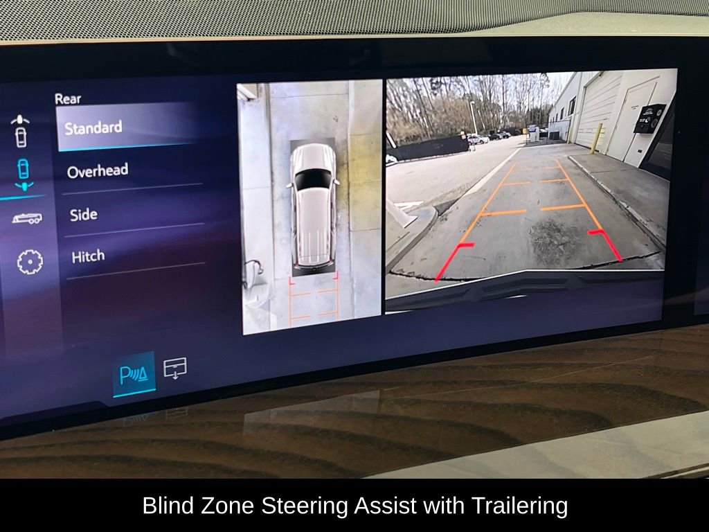 Used 2025 Cadillac Escalade Sport Platinum w/ LPO, ONYX Package image 32