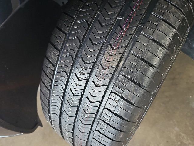 New 2026 Cadillac Vistiq Luxury image 34