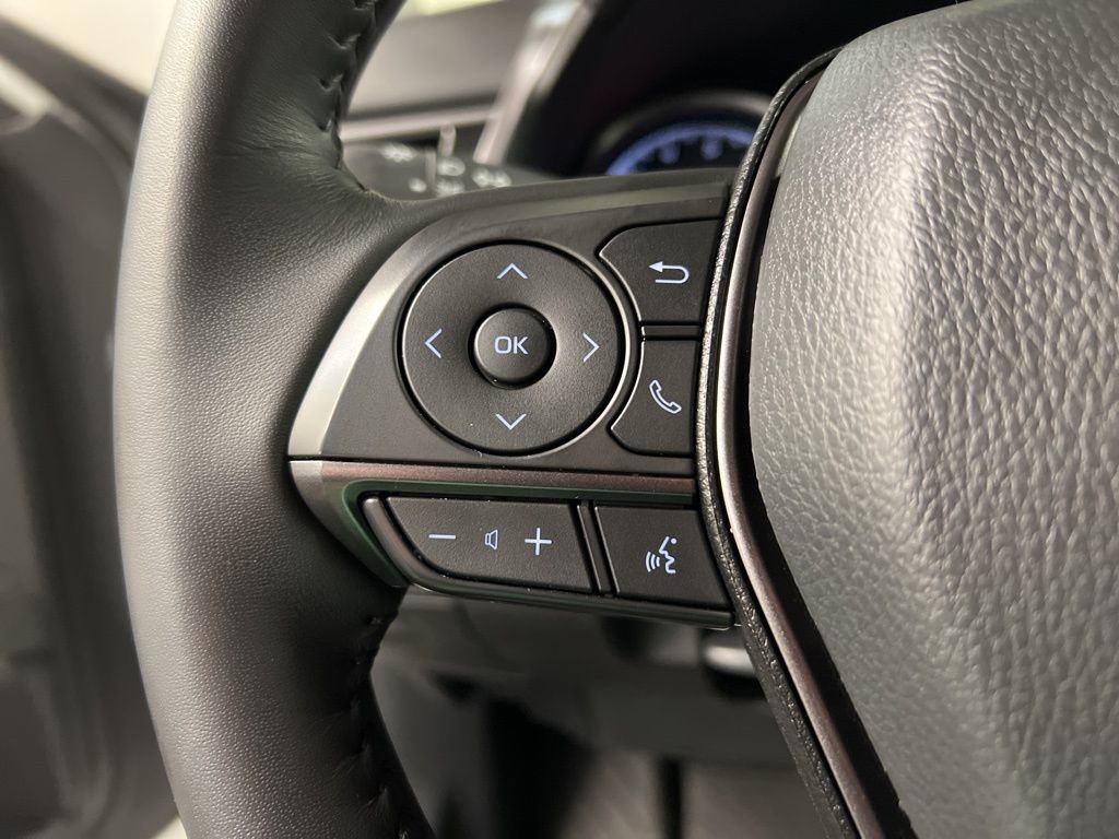 Used 2023 Toyota Camry SE w/ Blackout Package (TMS) image 19