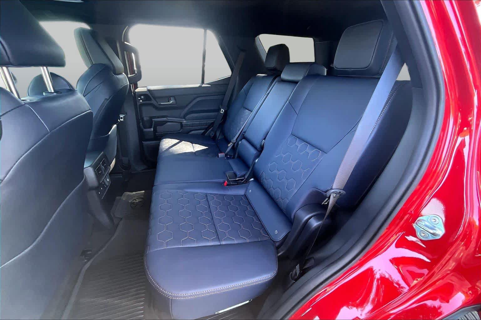 Used 2026 Toyota 4Runner Platinum AWD/4WD image 21