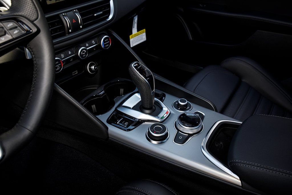 New 2026 Alfa Romeo Giulia w/ Driving Assist Package RWD image 20