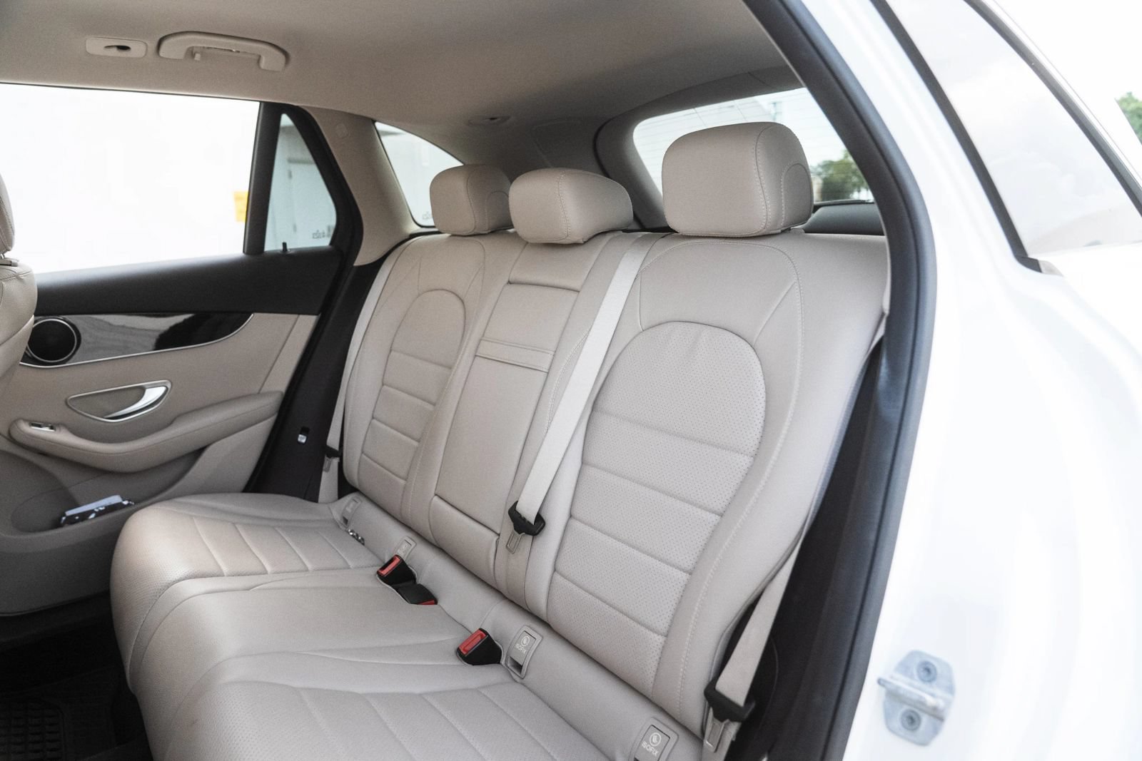 Used 2016 Mercedes-Benz GLC 300 4MATIC image 19