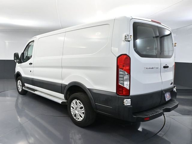 Used 2016 Ford Transit 250 130 Low Roof w/ Exterior Upgrade Package RWD image 7