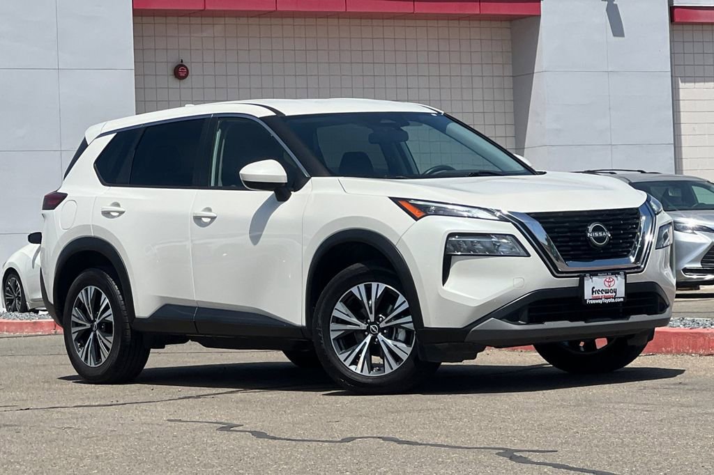 Used 2023 Nissan Rogue SV AWD/4WD image 2
