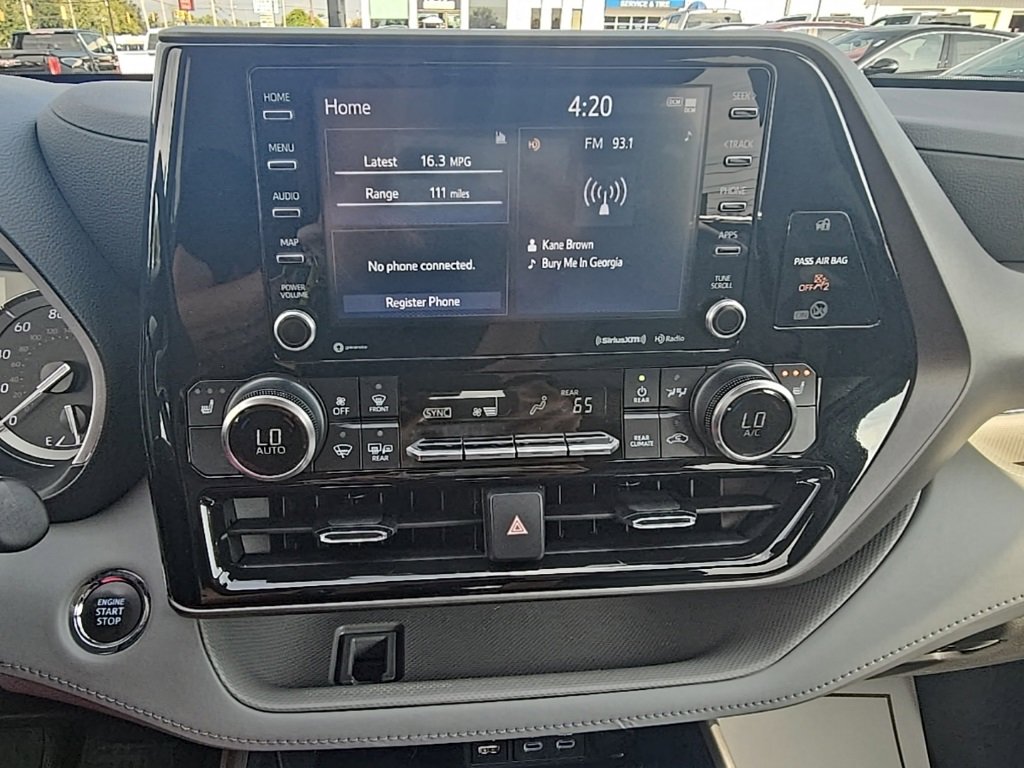 Used 2022 Toyota Highlander XLE image 21