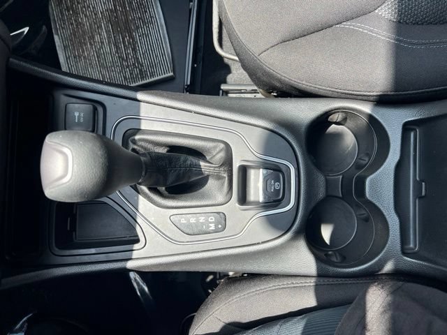 Used 2020 Jeep Cherokee Latitude FWD image 9