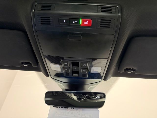 Used 2024 Volkswagen Jetta GLI Autobahn image 30