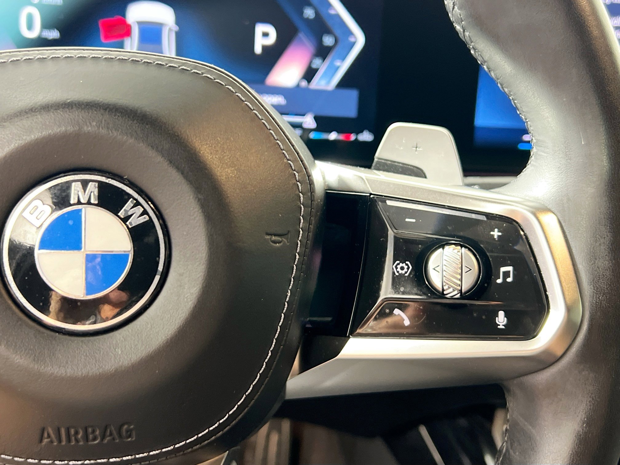 Used 2024 BMW 740i RWD image 18