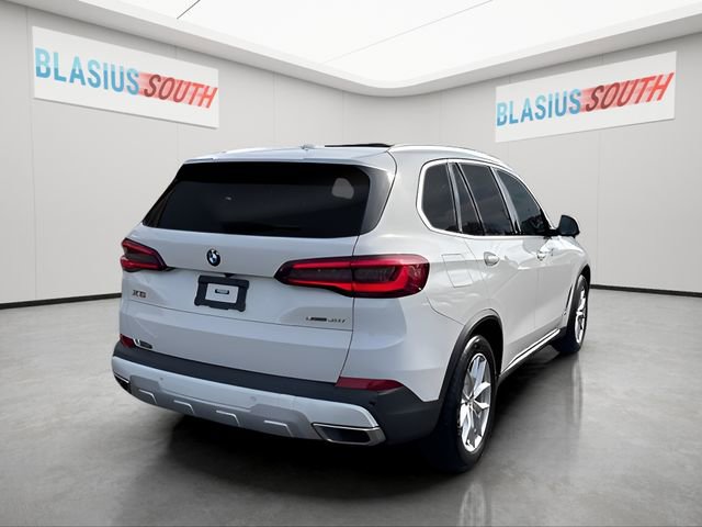 Used 2022 BMW X5 xDrive40i w/ Climate Comfort Package image 3