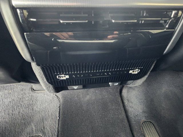 Used 2022 Jeep Grand Wagoneer Series III image 23