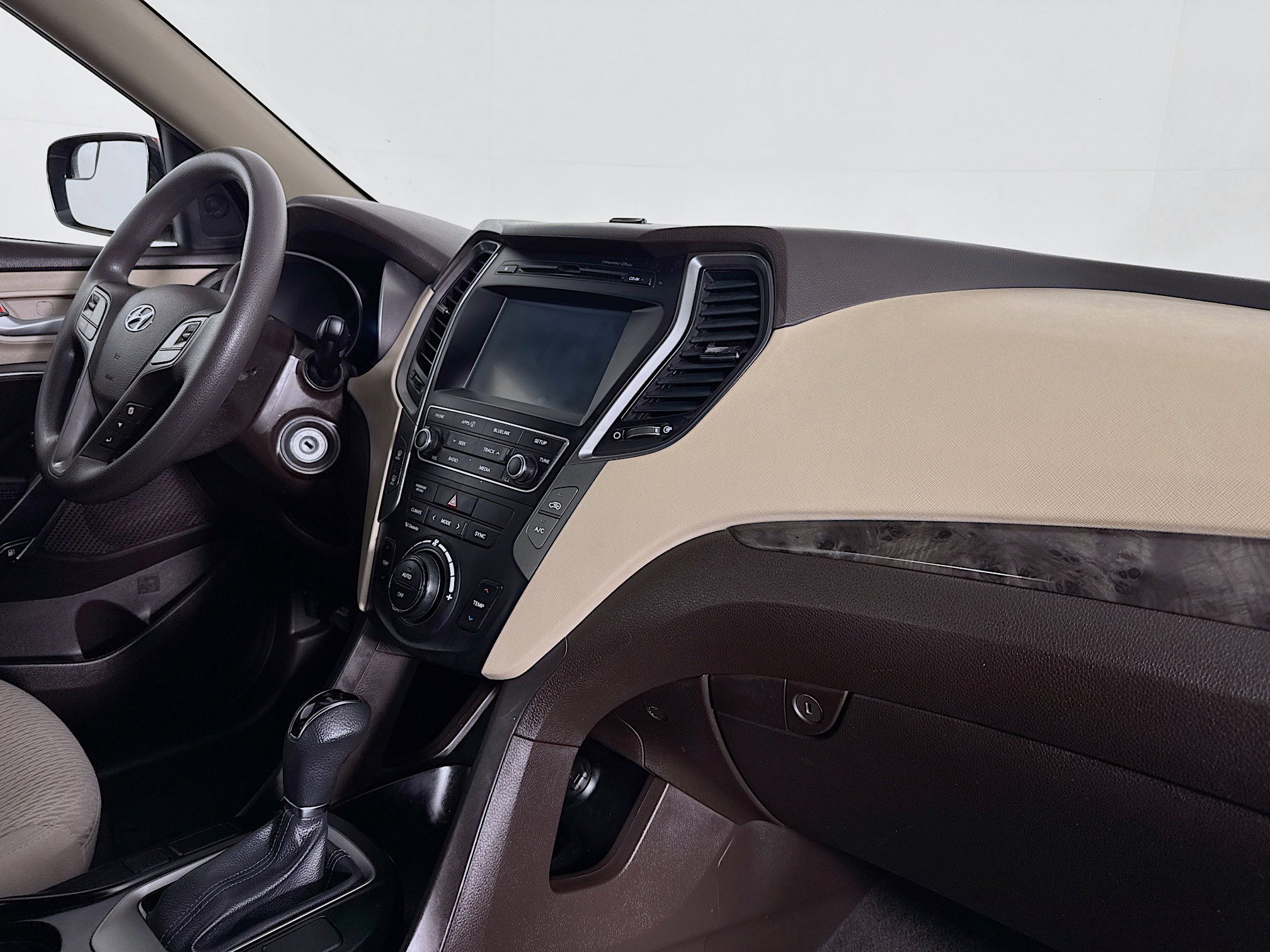 Used 2017 Hyundai Santa Fe Sport image 28