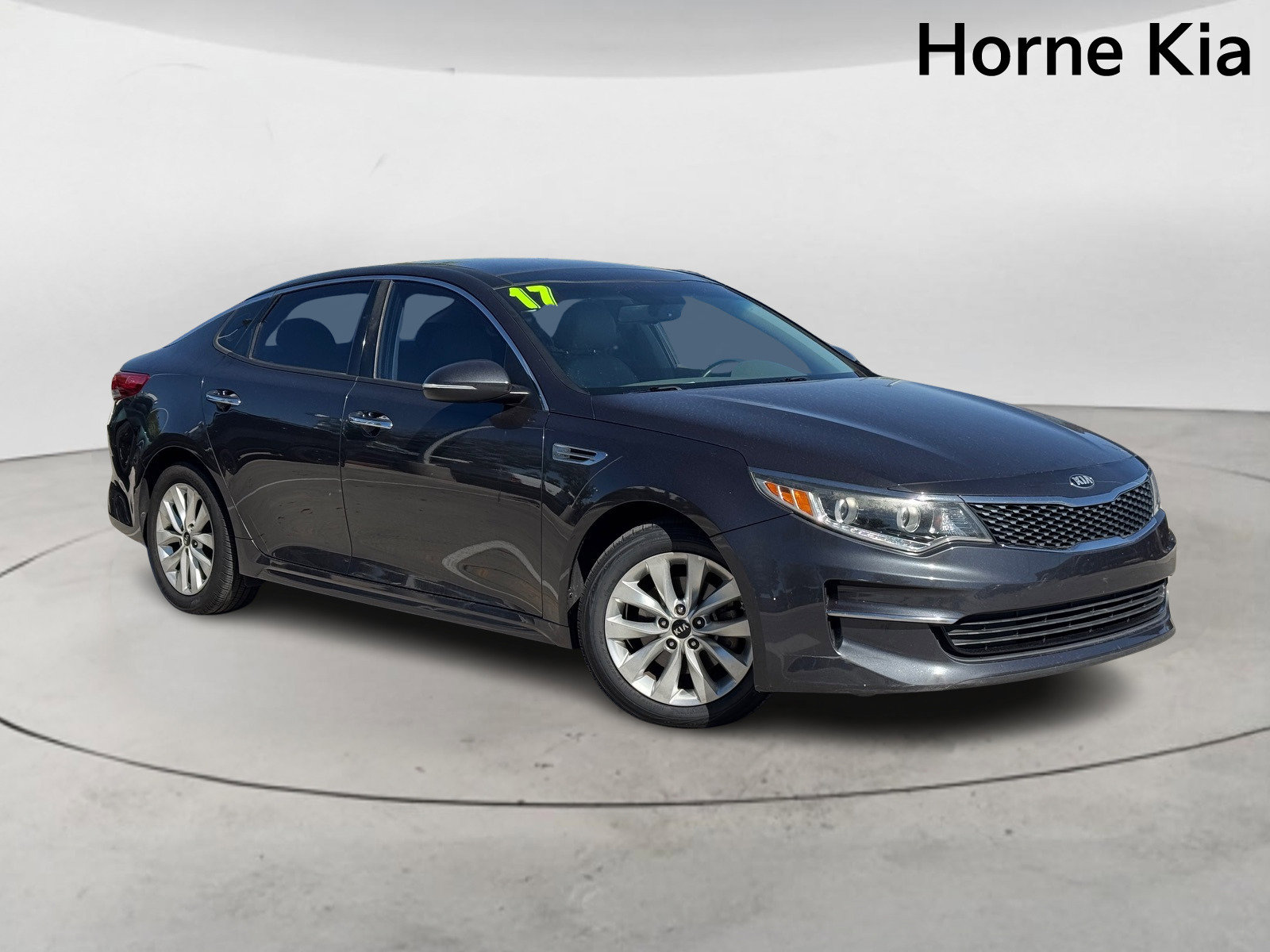 Used 2017 Kia Optima EX w/ Premium Package image 2