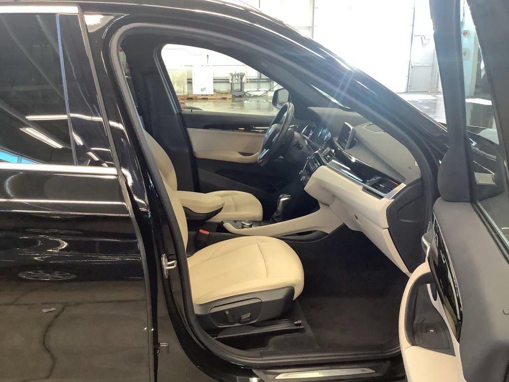 Used 2019 BMW X1 xDrive28i AWD/4WD image 16