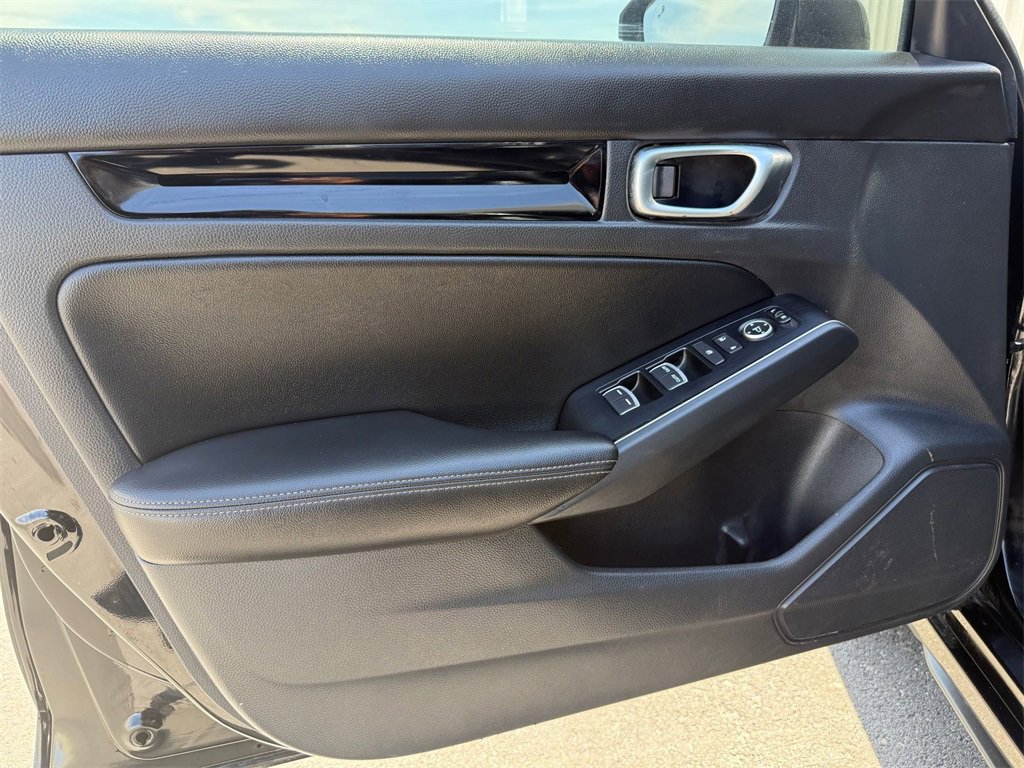 Used 2022 Honda Civic Sport Touring image 11