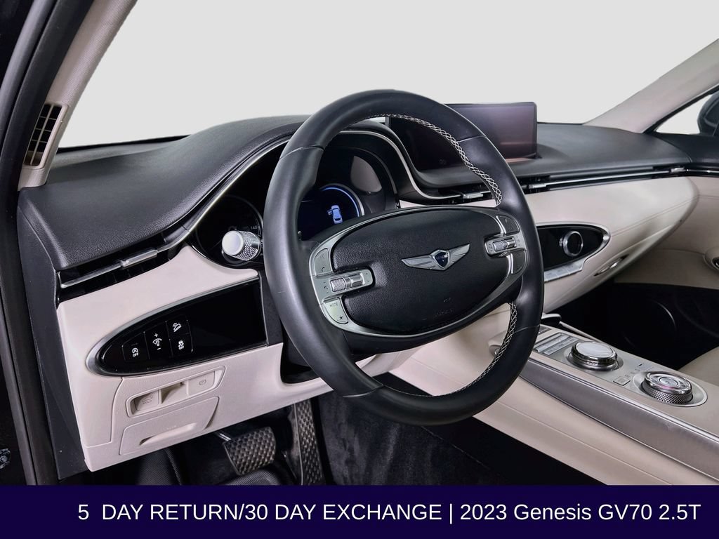 Used 2023 Genesis GV70 2.5T w/ Select Package AWD/4WD image 11