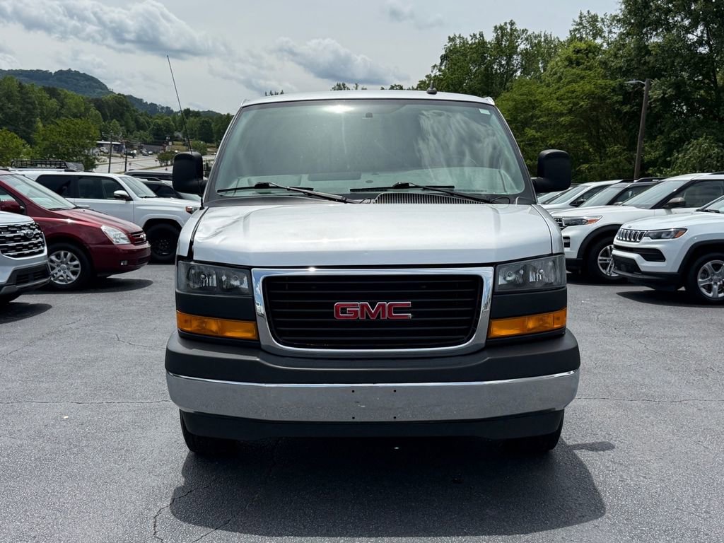 Used 2023 GMC Savana 2500 w/ Driver Convenience Package RWD image 9