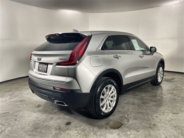 Certified 2022 Cadillac XT4 Luxury image 8