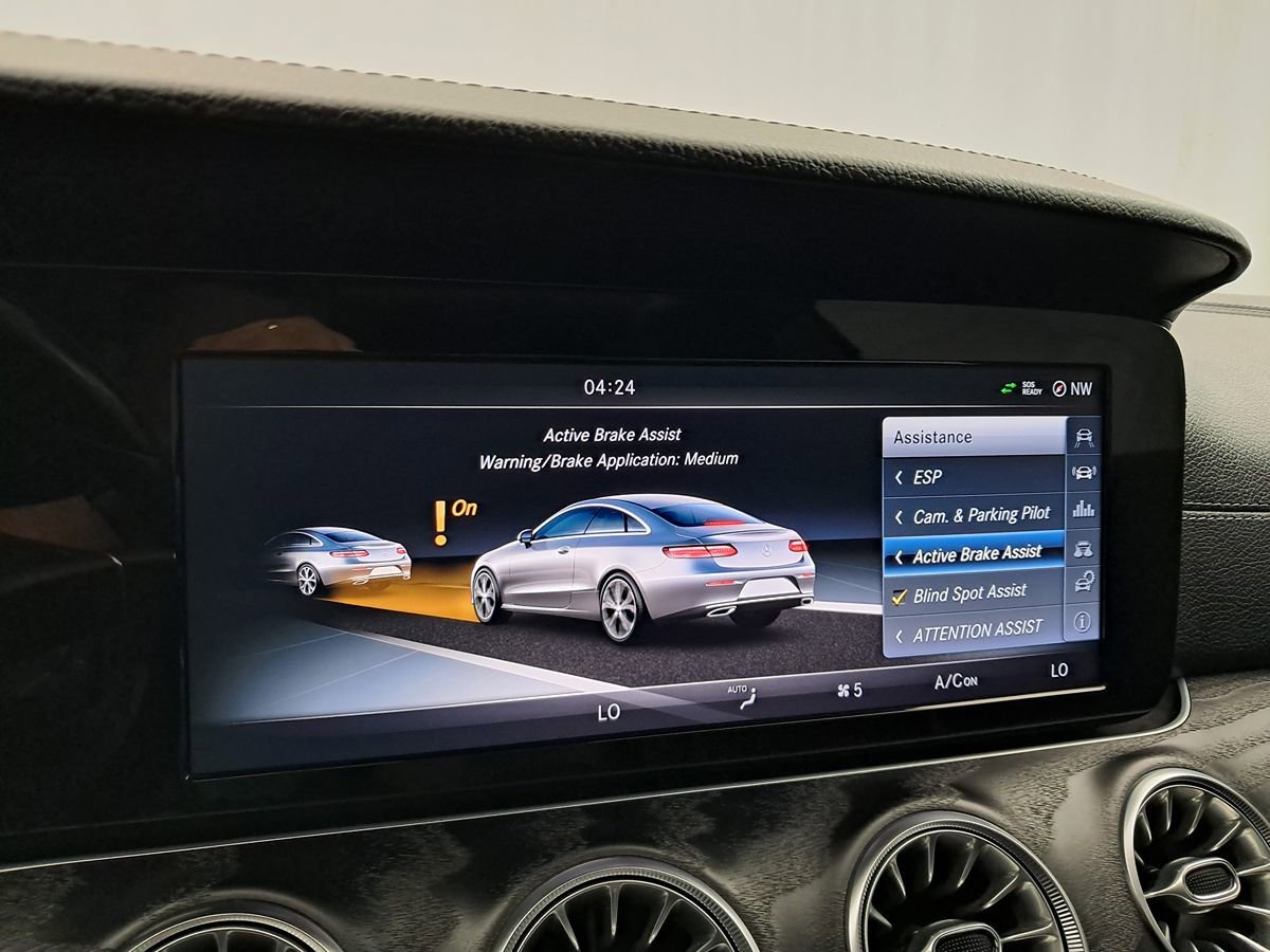 Used 2018 Mercedes-Benz E 400 Coupe w/ Premium 1 Package image 21