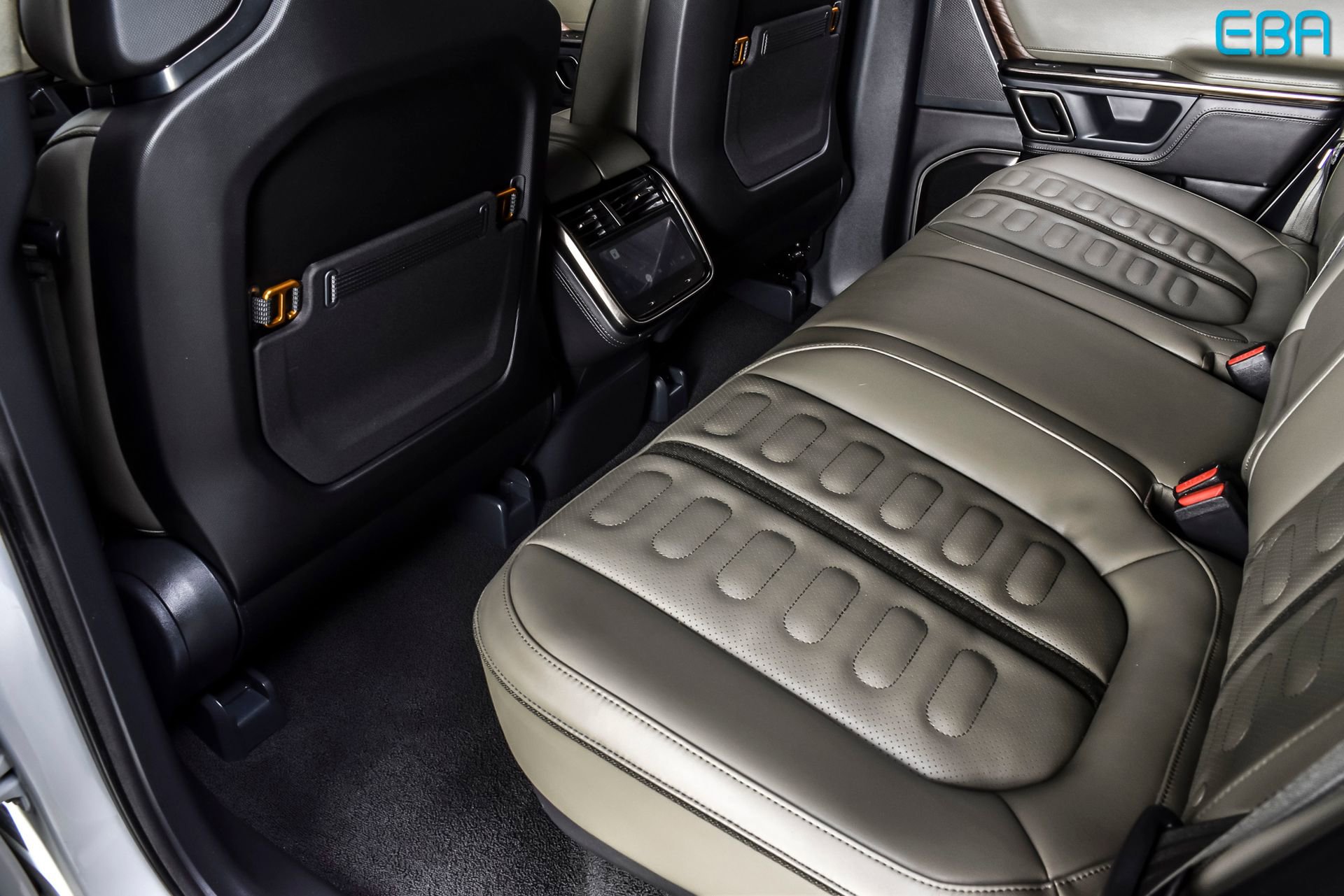 Used 2022 Rivian R1T Adventure AWD/4WD image 17