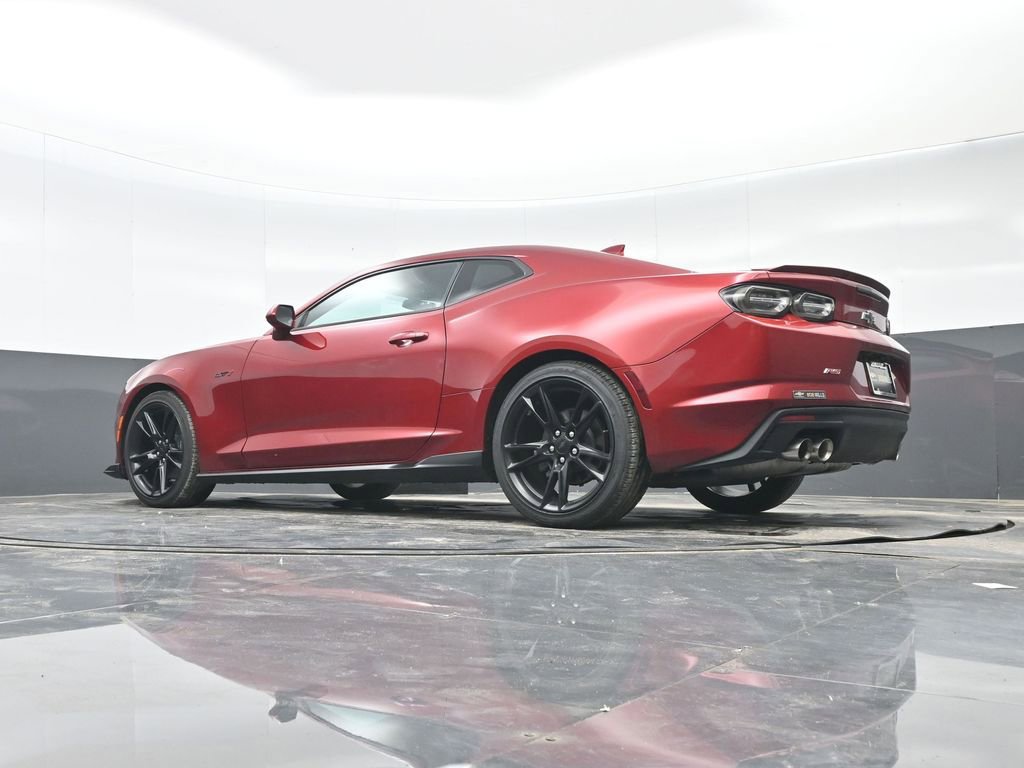 Used 2021 Chevrolet Camaro LT RWD image 35