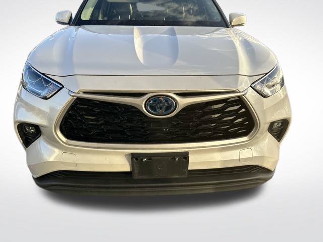 Used 2022 Toyota Highlander Bronze Edition AWD/4WD image 9